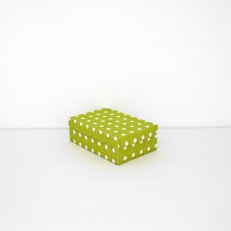 SVG 6x4x2 Box Base or 4x6x2 SVG Box Base with a 3/4 inch lid shown